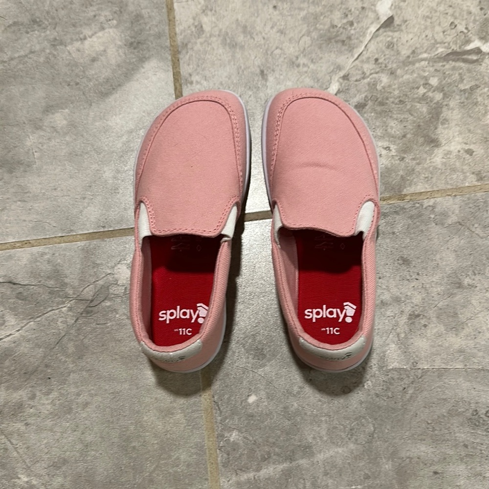 Splay slip on sneaker shoes for toddler girls